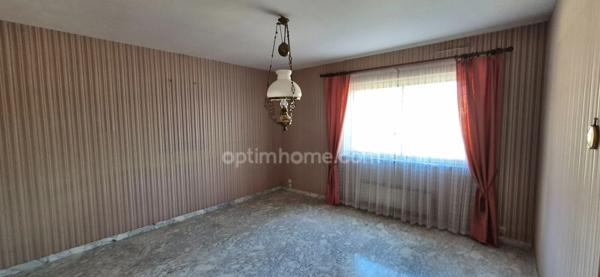 CHATENOIS-LES-FORGES (90700) – MAISON 177 m² – 3 CHAMBRES / POSSIBILITÉ 6 (60 m² COMBLES AMENAGEABLES) – 2 GARAGES – POTENTIEL LOGEMENT INDEPENDANT DE 60 m²