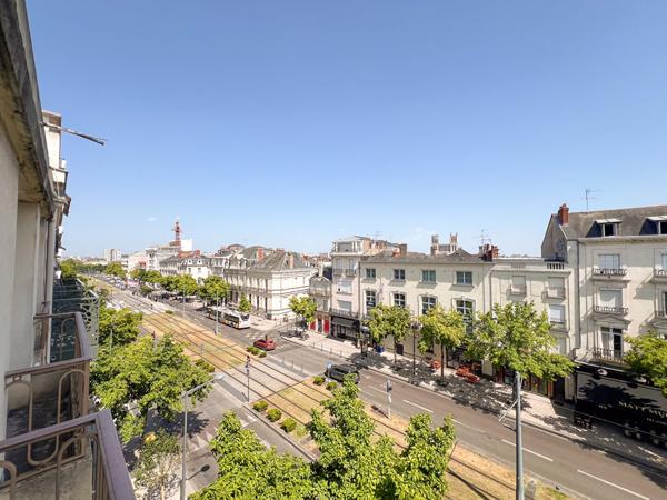 Magnifique Appartement rénové à vendre à Angers - Boulevard Foch -quatrième étage - 114 m² - Ascenseur
