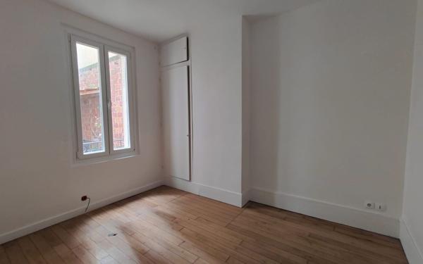 Appartement à vendre    2 pièces • 45 m2 Saint-Ouen
