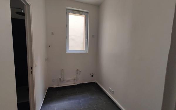 Appartement à vendre    2 pièces • 45 m2 Saint-Ouen