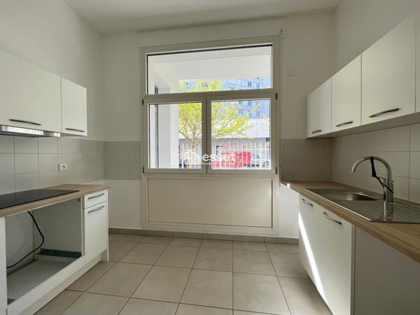 Location Appartement 2 pièces 47.1 m² - Paris 75014