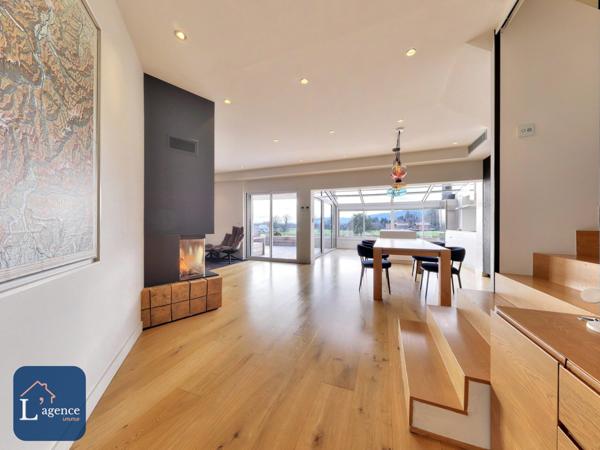 Appartement de Standing style loft 257m2 au sol 187 m2 habitable cave à vin