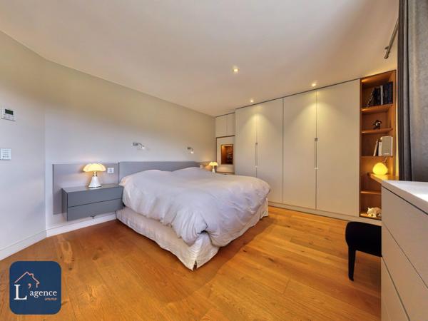 Appartement de Standing style loft 257m2 au sol 187 m2 habitable cave à vin