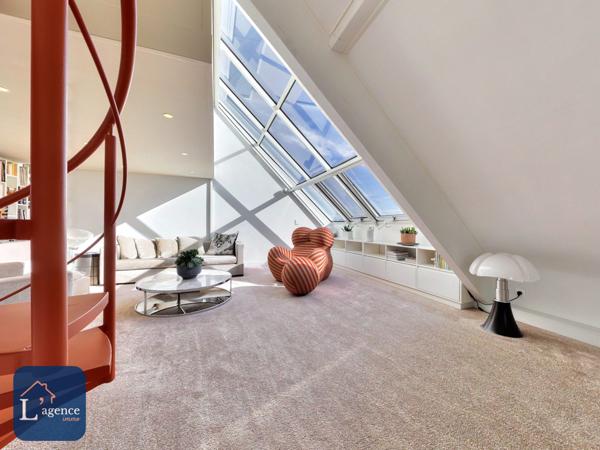 Appartement de Standing style loft 257m2 au sol 187 m2 habitable cave à vin