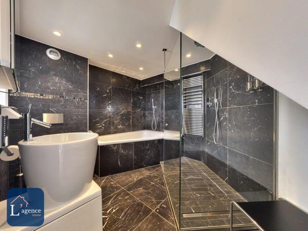 Appartement de Standing style loft 257m2 au sol 187 m2 habitable cave à vin