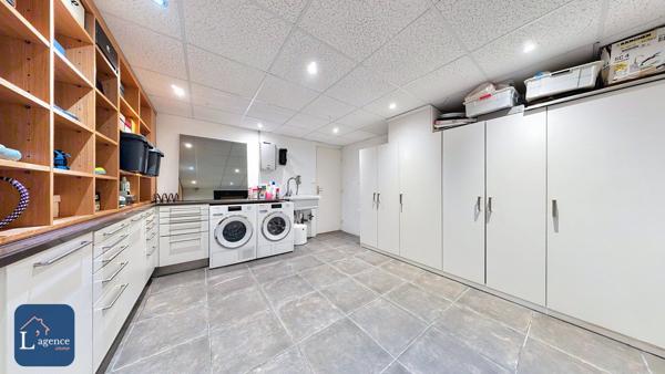 Appartement de Standing style loft 257m2 au sol 187 m2 habitable cave à vin