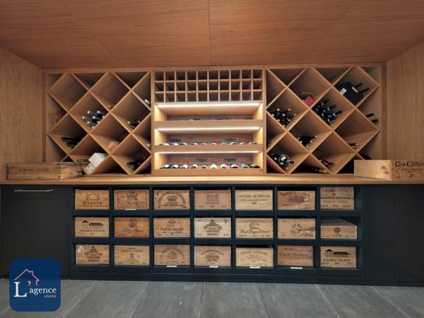 Appartement de Standing style loft 257m2 au sol 187 m2 habitable cave à vin