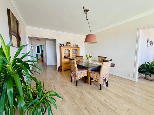 TOURCOING PLEIN CENTRE - RÉSIDENCE RENOVEE- 3 CHAMBRES- LOGGIA- CAVE-PARKING TOURCOING