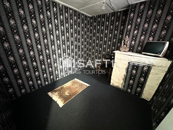 Maison à rénover avec fort potentiel, idéalement située en lisière de forêt dans un secteur recherché.