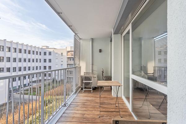 Chambery , T3 recent loue, avec terrasse et parking