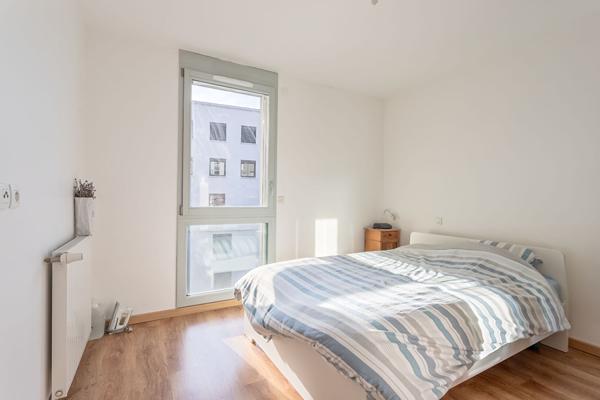 Chambery , T3 recent loue, avec terrasse et parking