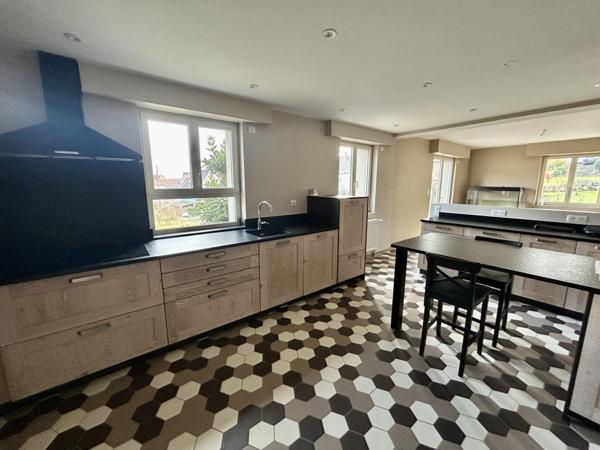 Niedermorschwihr (68230) Maison 6P, 165m2, terrain 15A, piscinable, garage, Niedermorschwihr, Vignoble.