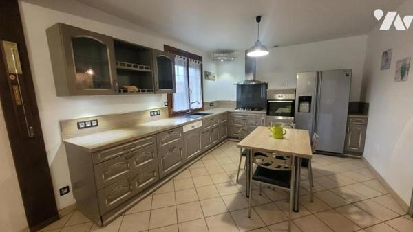 MAISON individuelle semi plain pied au pont du Leu, quartier agréable