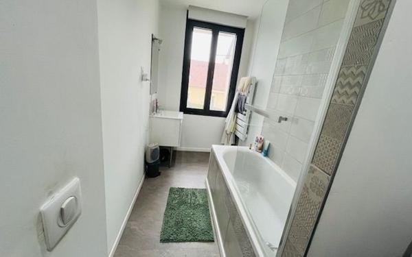 Appartement à louer    4 pièces • 87,04 m2 Urcel