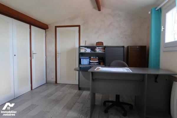 MAISON CONTEMPORAINE de 168 M² HABITABLES, JOLIE VUE DOMINANTE SUR LE LAC, TERRAIN PAYSAGE 1300 m².