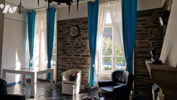 PLACE CHARLES DE GAULLE-APPARTEMENT LUMINEUX DE 89 M²