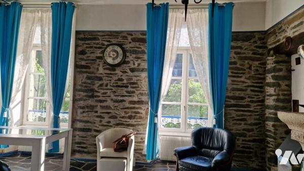 PLACE CHARLES DE GAULLE-APPARTEMENT LUMINEUX DE 89 M²