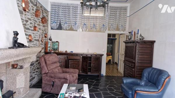 PLACE CHARLES DE GAULLE-APPARTEMENT LUMINEUX DE 89 M²