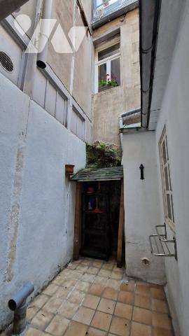 PLACE CHARLES DE GAULLE-APPARTEMENT LUMINEUX DE 89 M²