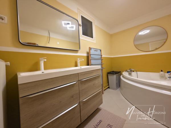 Maison
         3 pièces
        - 97 m² Exclusivité 189 900 € *
