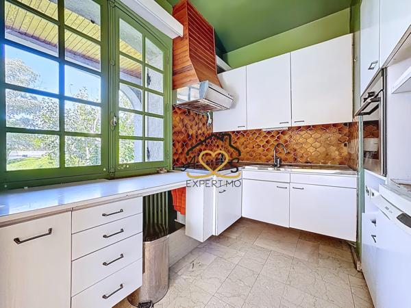 Cournon-d'Auvergne (63800) Villa de 240m2 avec appartement indépendant