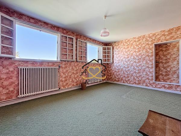 Cournon-d'Auvergne (63800) Villa de 240m2 avec appartement indépendant