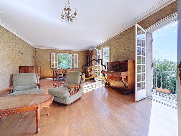 Cournon-d'Auvergne (63800) Villa de 240m2 avec appartement indépendant