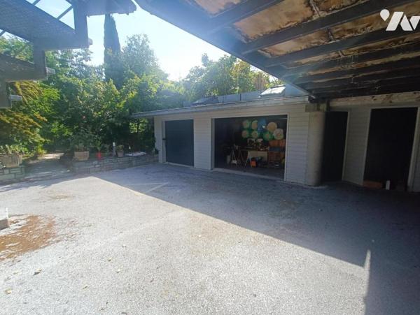 A VENDRE à REZÉ, secteur Chêne - Maison T6 de 217m2 sur un terrain de810m2