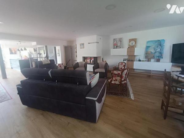 A VENDRE à REZÉ, secteur Chêne - Maison T6 de 217m2 sur un terrain de810m2