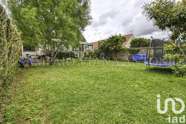 Maison 6 pièces de 165 m² à Puiseaux (45390)