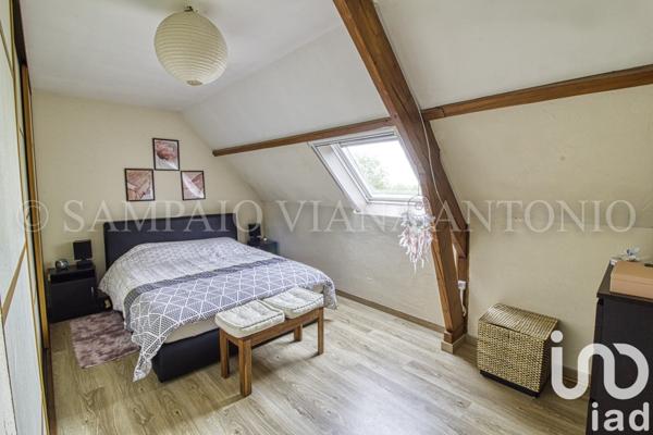 Maison 6 pièces de 165 m² à Puiseaux (45390)