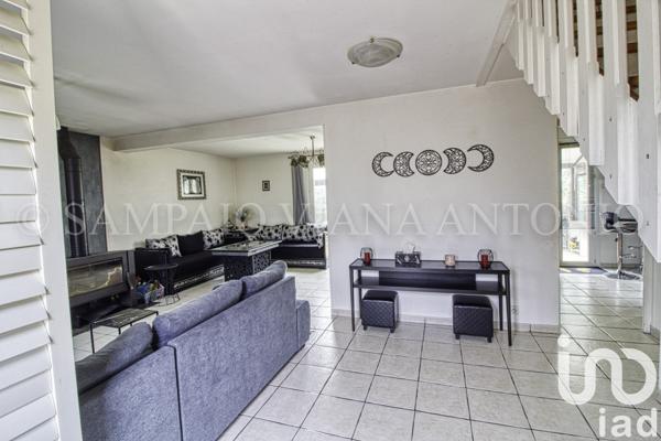 Maison 6 pièces de 165 m² à Puiseaux (45390)