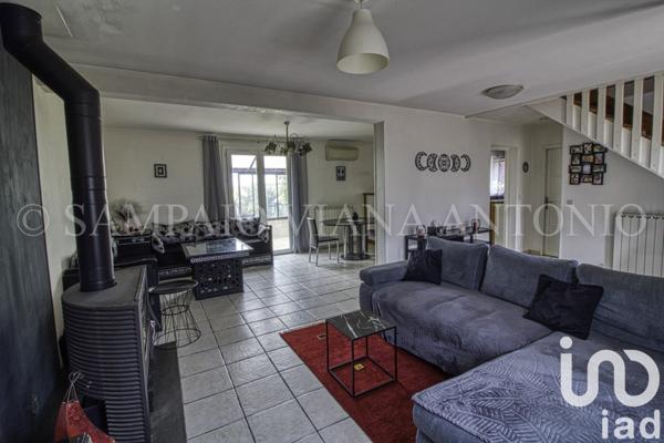 Maison 6 pièces de 165 m² à Puiseaux (45390)