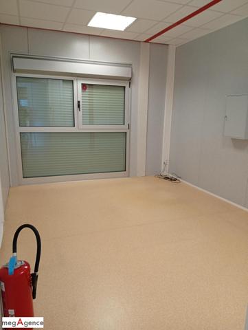 Bureaux à VARENNES-SUR-ALLIER, 03150 - 9633m²