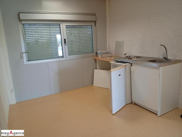 Bureaux à VARENNES-SUR-ALLIER, 03150 - 9633m²