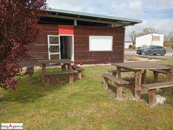 Bureaux à VARENNES-SUR-ALLIER, 03150 - 9633m²