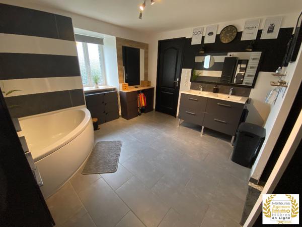 SUPERBE FERMETTE SUR 2400M² , Fresnay sur sarthe SUPERBE FERMETTE SUR 2400M² , Fresnay sur sarthe