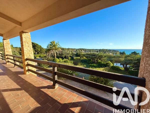 Maison à vendre 6 pièces 200 m² Sanary-sur-Mer
