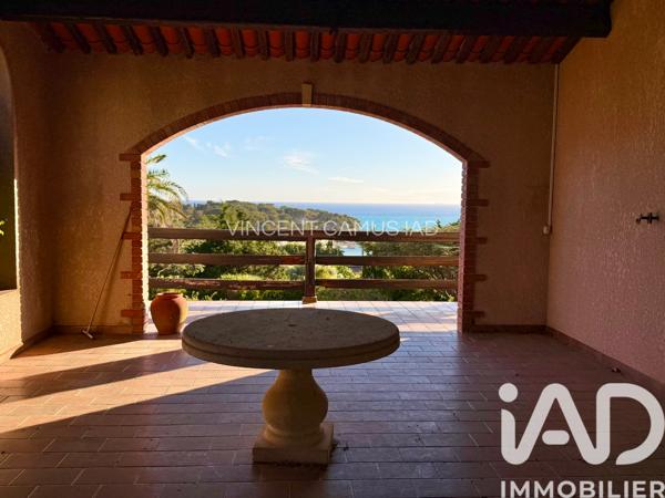 Maison à vendre 6 pièces 200 m² Sanary-sur-Mer