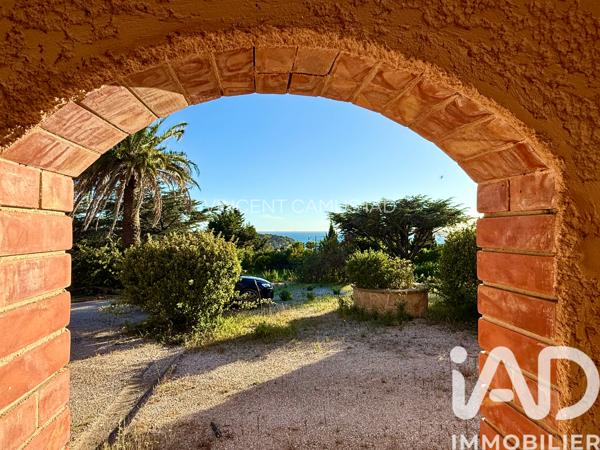 Maison à vendre 6 pièces 200 m² Sanary-sur-Mer