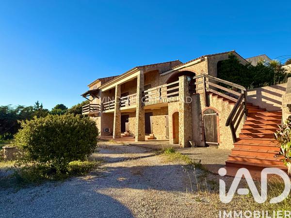 Maison à vendre 6 pièces 200 m² Sanary-sur-Mer