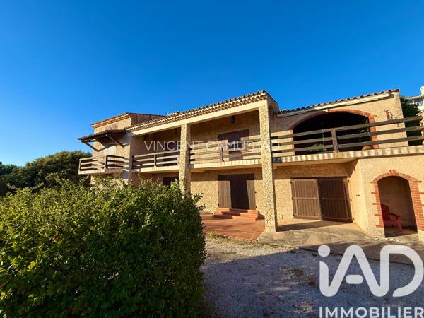 Maison à vendre 6 pièces 200 m² Sanary-sur-Mer