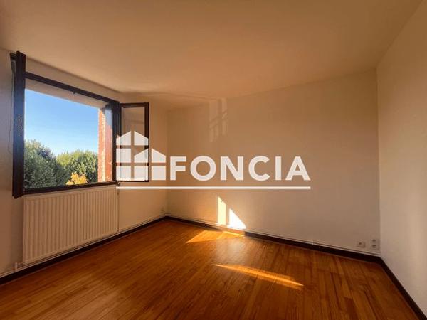 Location Appartement 4 pièces 72 m² - 44 RUE PASTEUR Le Chambon Feugerolles 42500