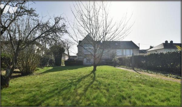 MAISON LE RHEU CENTRE AVEC GRAND JARDIN