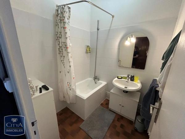 Appartement à louer 1 pièce 38.02m² Lyon 8e Arrondissement (69008)