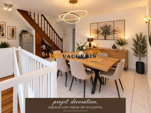 Vente                                                      Appartement
                        
                     4 pièces                      100 m2                     à Coulommiers