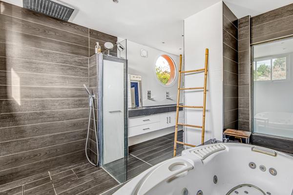 Maison 5 pièces - 150 m² Exclusivité efficity