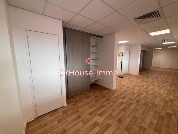 Bureau à louer de 153 m²