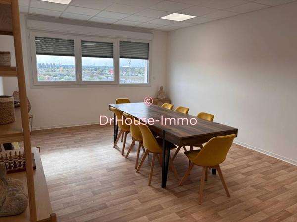 Bureau à louer de 153 m²