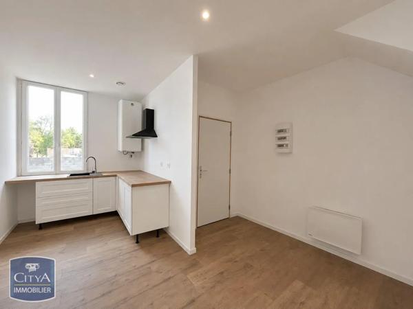 Appartement à louer 3 pièces 65.08m² Coutras (33230)